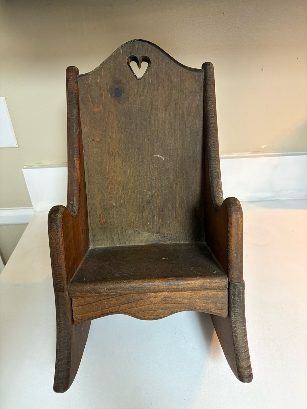 Primitive Wooden Heart-Back Accent Chair - Brown